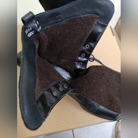 Women Boot - Picture 5 of 5